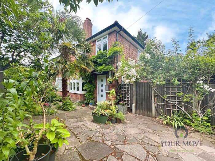 3 Bedroom Semi-Detached House For Sale In Empress Drive, Chislehurst, BR7