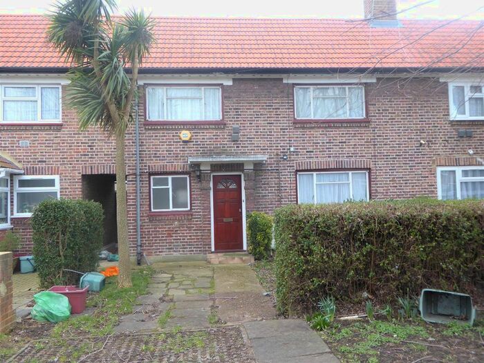 3 Bedroom Terraced House To Rent In Moulton Avenue, Hounslow TW3