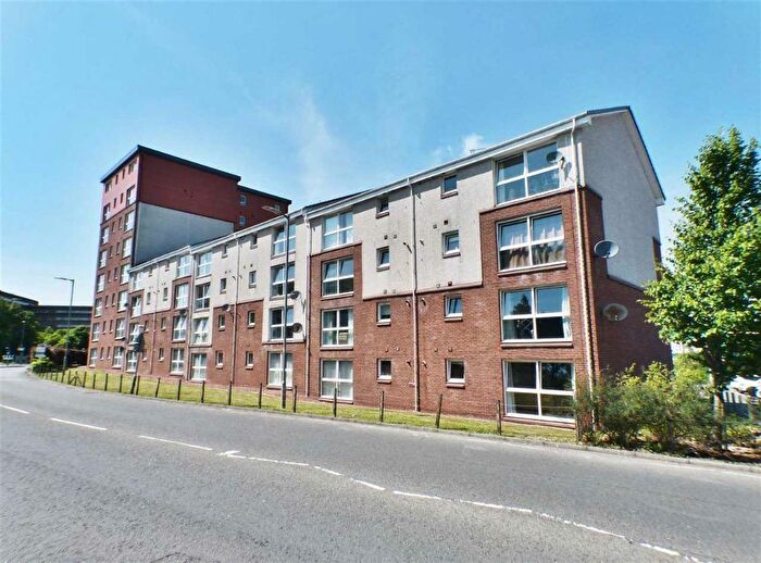 2 Bedroom Flat To Rent In Eaglesham Court, Hairmyres, East Kilbride, G75