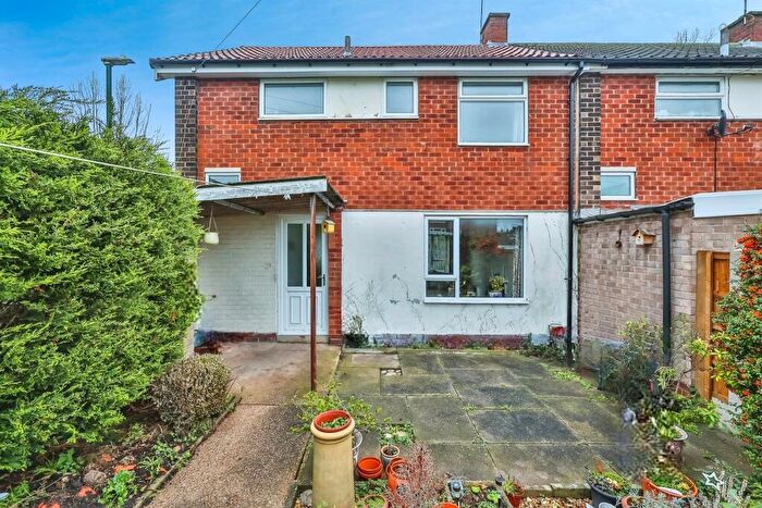 3 Bedroom End Of Terrace House For Sale In Wingbourne Walk, Nottingham, NG6