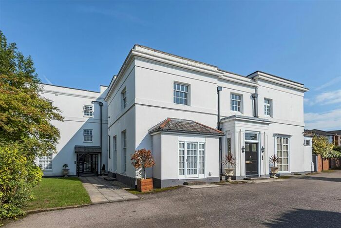 2 Bedroom Flat To Rent In Springfield House, Emmer Green, Reading, RG4