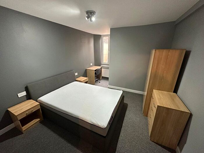 10 Bedroom Property To Rent In Holland Road, Maidstone, Kent, ME14