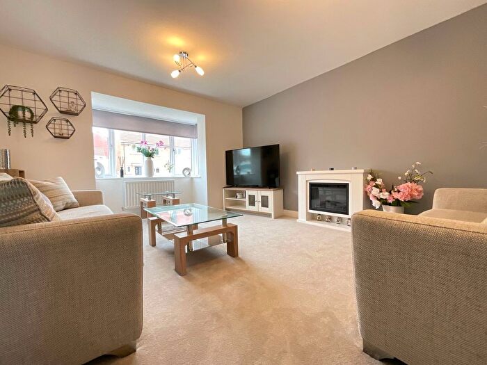 4 Bedroom Detached House For Sale In Farrier Way, East Ayton, YO13