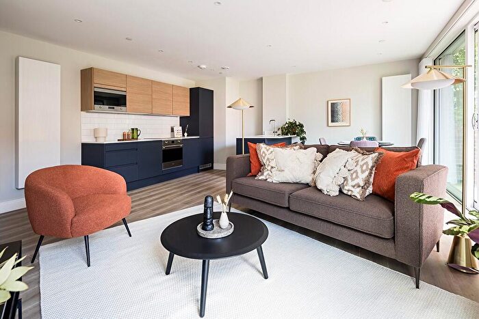 2 Bedroom Apartment To Rent In Neptune Wharf, London, SE8