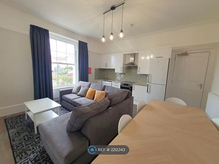 8 Bedroom Semi-Detached House To Rent In Cotham, Bristol, BS6