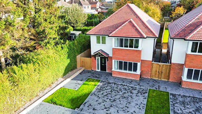 4 Bedroom Detached House For Sale In West Avenue South, Chellaston, DE73