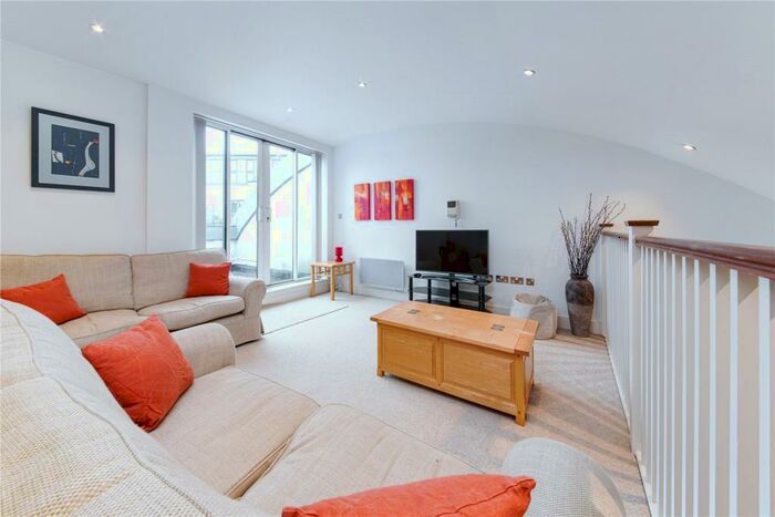 2 Bedroom Flat To Rent In Angel Southside, Owen Street, London, EC1V