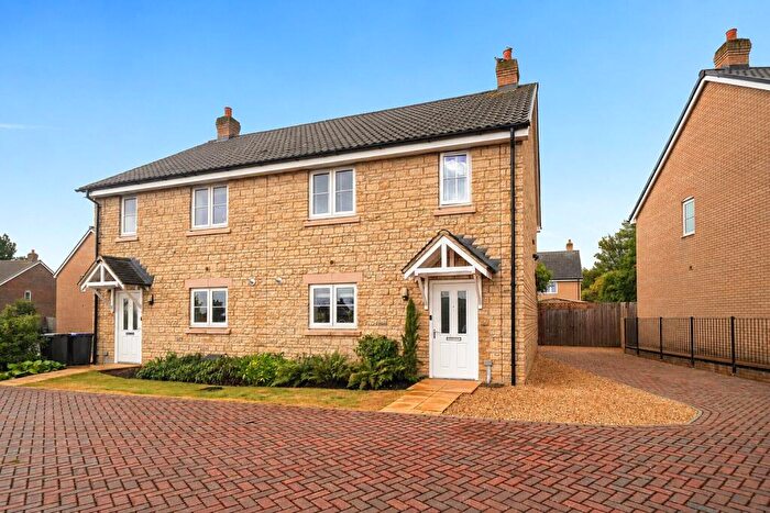 3 Bedroom Semi-Detached House For Sale In Florey Place, Aston, Bampton, OX18