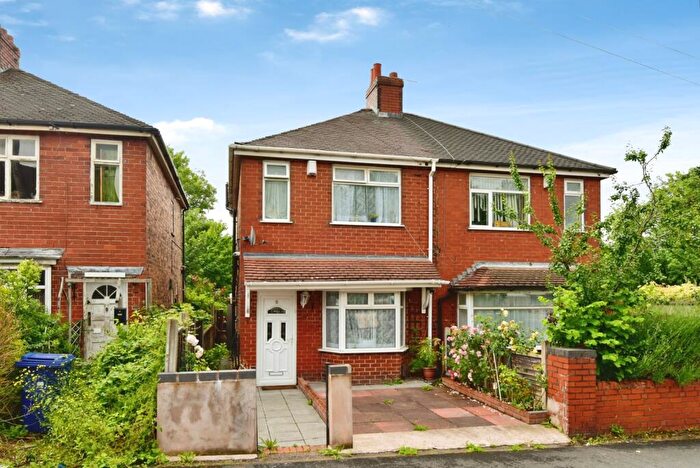 2 Bedroom Semi-Detached House For Sale In Vale View, Newcastle, Staffordshire, ST5