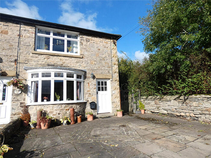 2 Bedroom Semi-Detached House For Sale In Yoredale Harmby, Leyburn, DL8