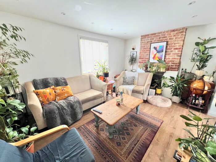 2 Bedroom Terraced House To Rent In Millfield Cottages, Brighton, BN2