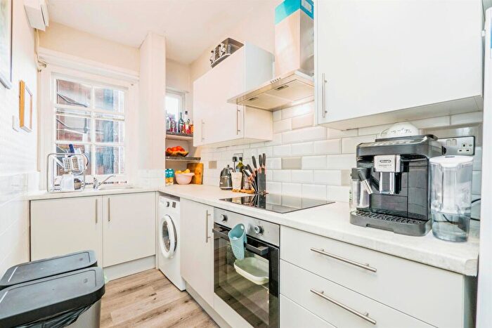 1 Bedroom Apartment To Rent In Westgate Street, Cardiff, CF10