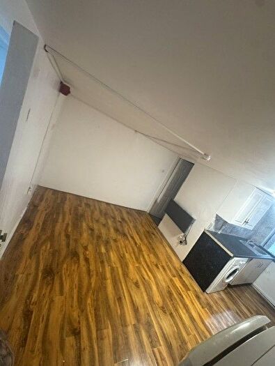 1 Bedroom Flat To Rent In One Bedroom Apartment In Alma Street, Luton, LU1