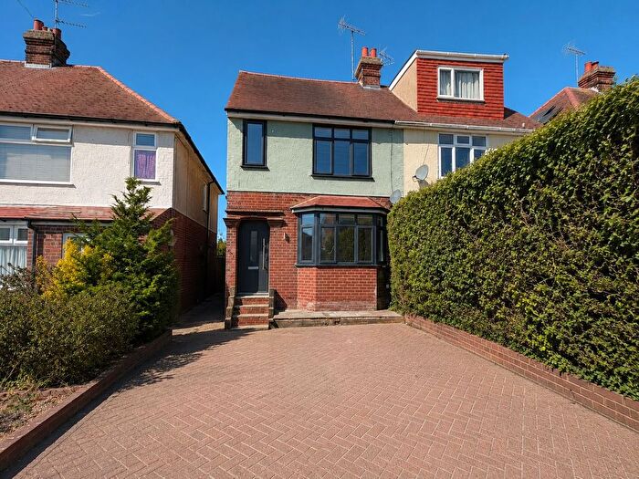 3 Bedroom Semi-Detached House For Sale In Mile End Road, Colchester, CO4