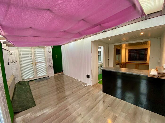 2 Bedroom End Of Terrace House To Rent In Biddlestone Road, Newcastle Upon Tyne, NE6