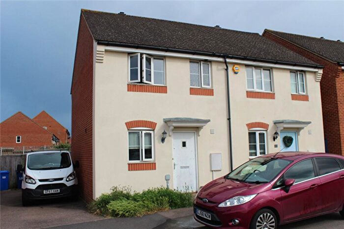 2 Bedroom Semi Detached House For Sale In Aspen Drive, Minster On Sea, Sheerness, ME12