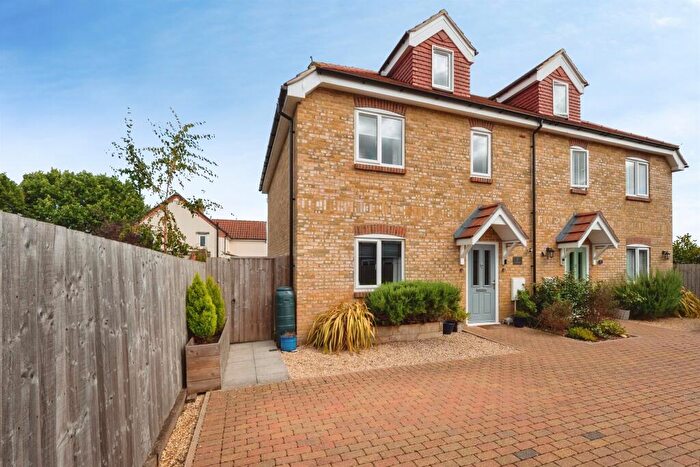 3 Bedroom Semi Detached House For Sale In Woodsford Road, Crossways, Dorchester, DT2