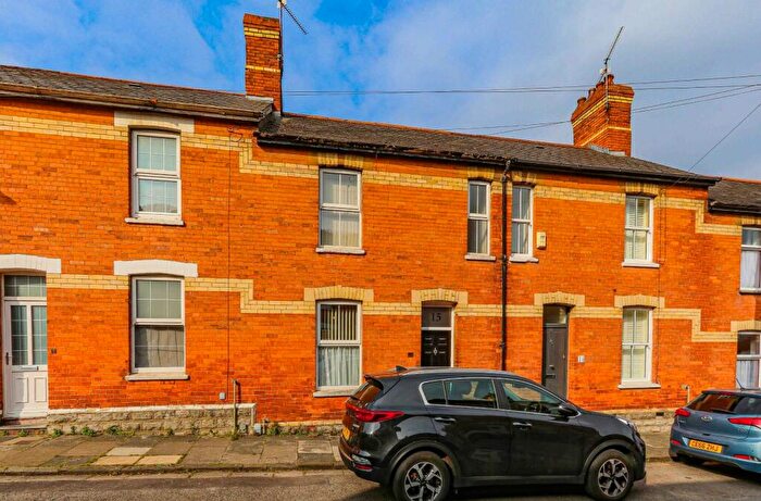 2 Bedroom Terraced House To Rent In Machen Street, Penarth, CF64