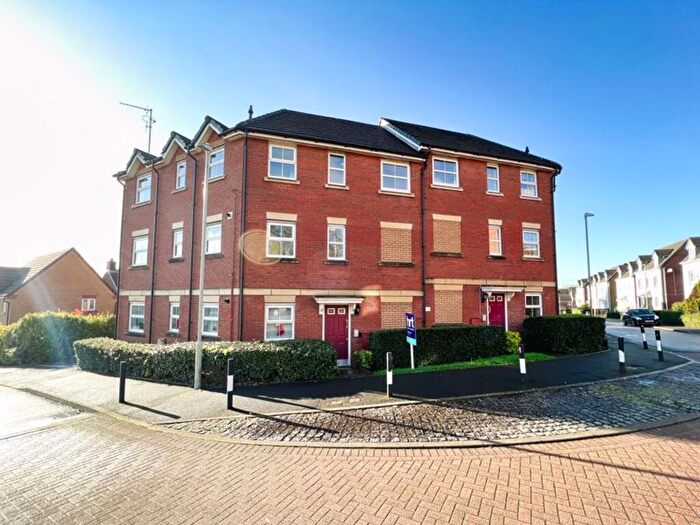2 Bedroom Flat For Sale In Longacres, Bridgend, CF31