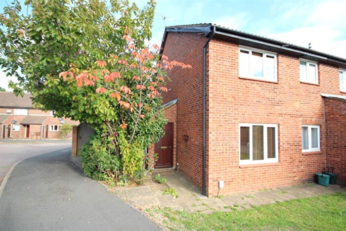 1 Bedroom House To Rent In Fitzjohn Close, Guildford, GU4