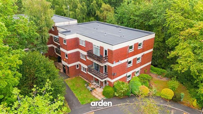 2 Bedroom Flat For Sale In Southcrest Gardens, Redditch, B97
