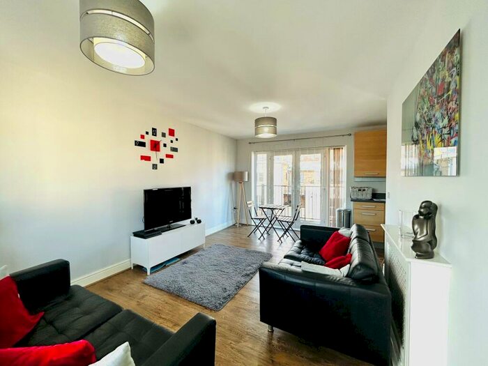 2 Bedroom Apartment To Rent In Phoenix Way, Portishead, BS20