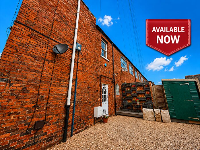 2 Bedroom Terraced House To Rent In East Street, Tewkesbury, GL20