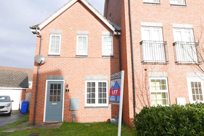 3 Bedroom Semi-Detached House To Rent In Stubbs Close, Brough, HU15