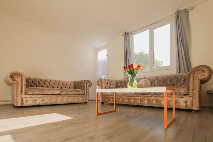 3 Bedroom Terraced House To Rent In Cypress Path, Harold Hill, Romford, RM3