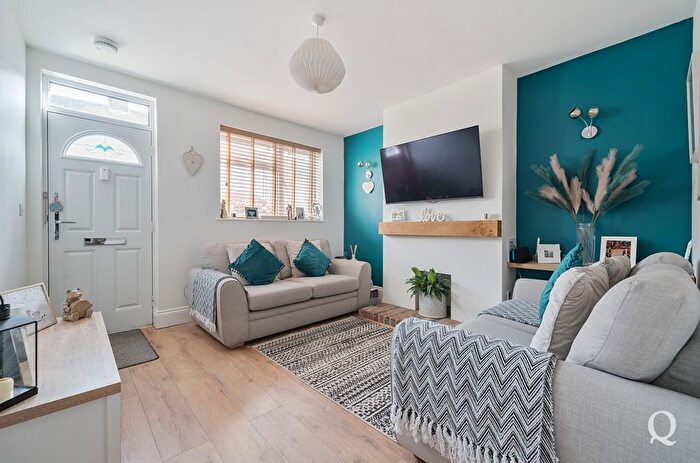 3 Bedroom Terraced House For Sale In Cowper Road, Sittingbourne, Kent, ME10