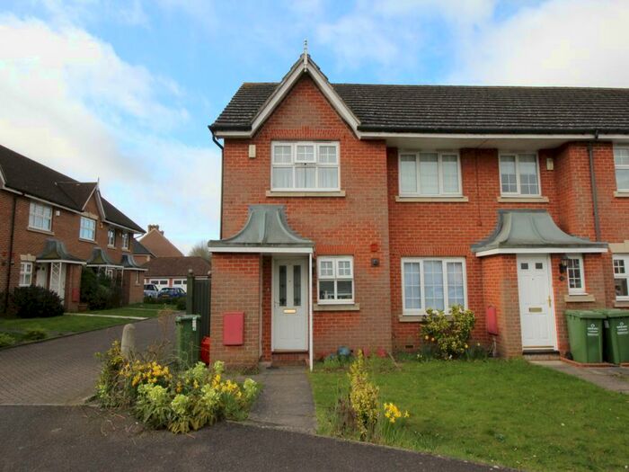 2 Bedroom End Of Terrace House To Rent In Burns Close, CM11