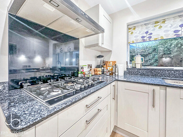 3 Bedroom Semi-Detached House For Sale In Whitehall Close, Colchester, CO2