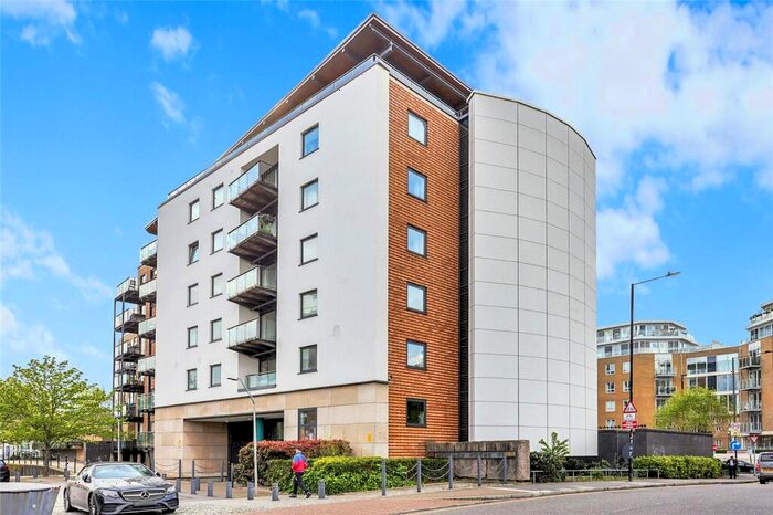 2 Bedroom Apartment To Rent In Branch Road, E14
