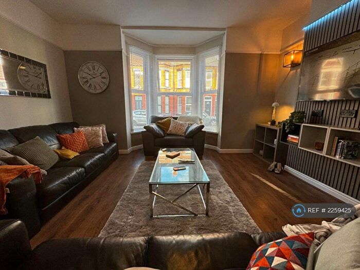 7 Bedroom Terraced House To Rent In Garmoyle Road, Liverpool, L15