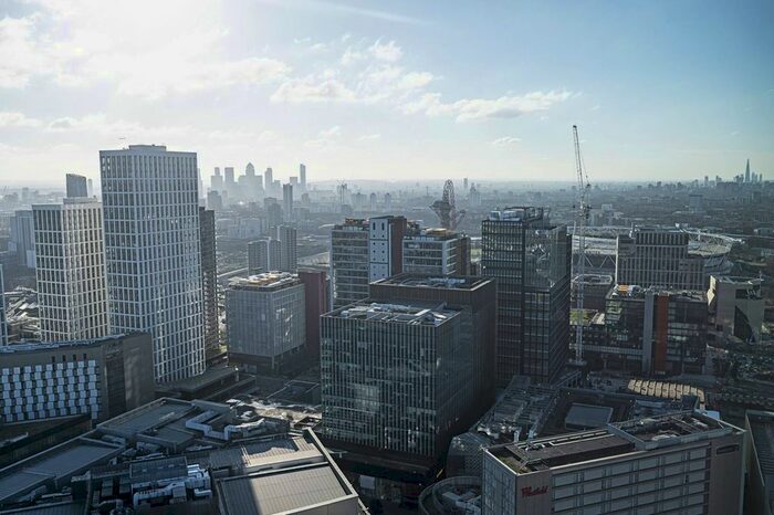 2 Bedroom Flat To Rent In Manhattan Loft, Stratford, London, E20