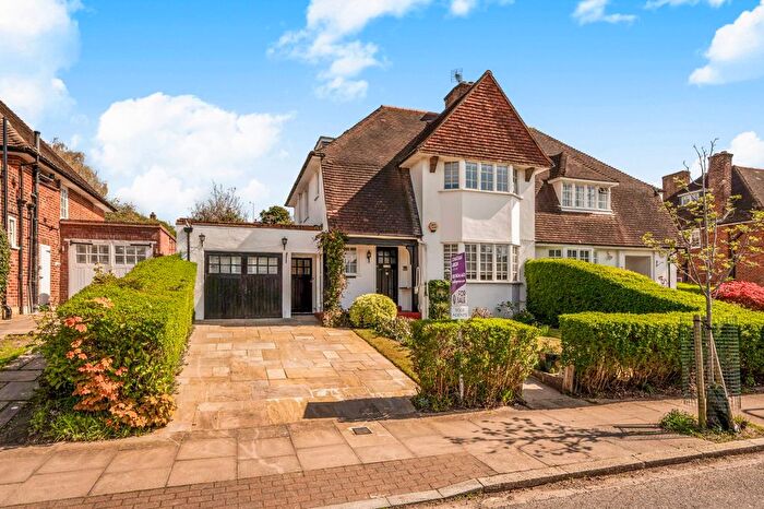 4 Bedroom Semi Detached House For Sale In Hill Rise, Hampstead Garden Suburb, London, NW11