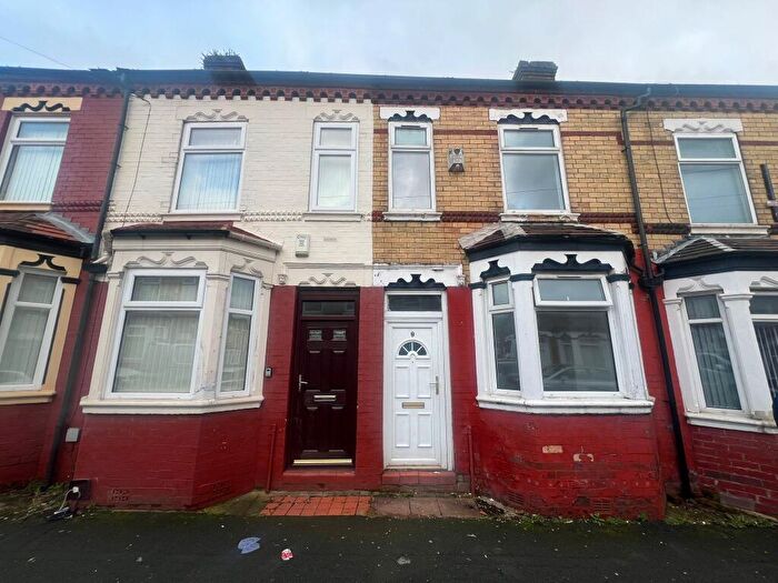 2 Bedroom Apartment To Rent In Stovell Road, Moston, Manchester, M40