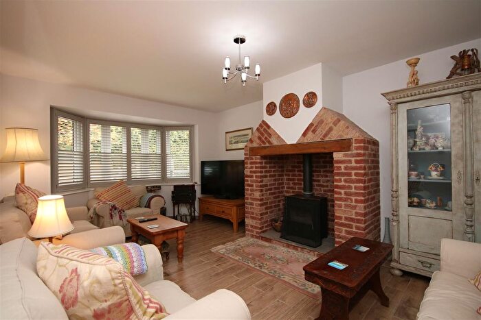 2 Bedroom Detached Bungalow For Sale In The Firs, Winforton, Hereford, HR3