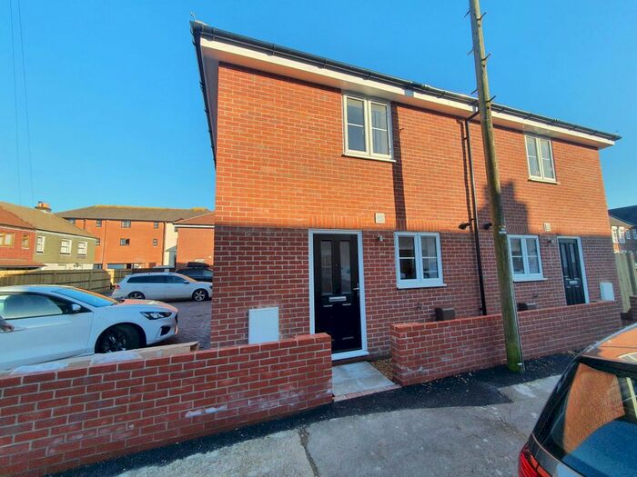 3 Bedroom Semi-Detached House To Rent In Camden Street, Gosport PO12