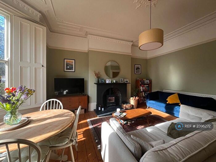 2 Bedroom Flat To Rent In Haldane Terrace, Newcastle Upon Tyne, NE2