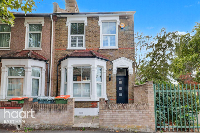 3 Bedroom End Of Terrace House For Sale In Masterman Road, London, E6