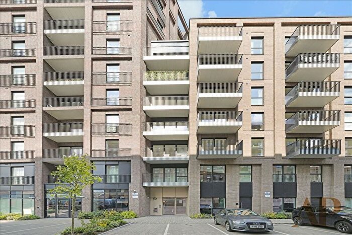 2 Bedroom Flat To Rent In Palmer Street, Huntley Wharf, Reading, RG1