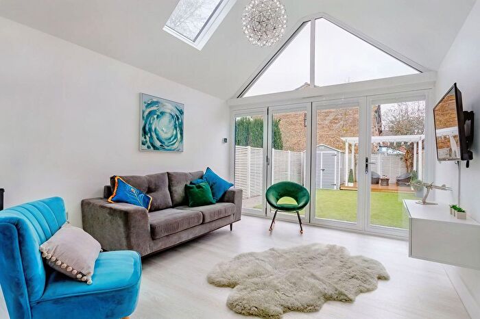3 Bedroom Detached House For Sale In Botsom Lane, West Kingsdown, TN15