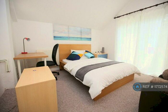 6 Bedroom Terraced House To Rent In Grosvenor Road, Coventry, CV1