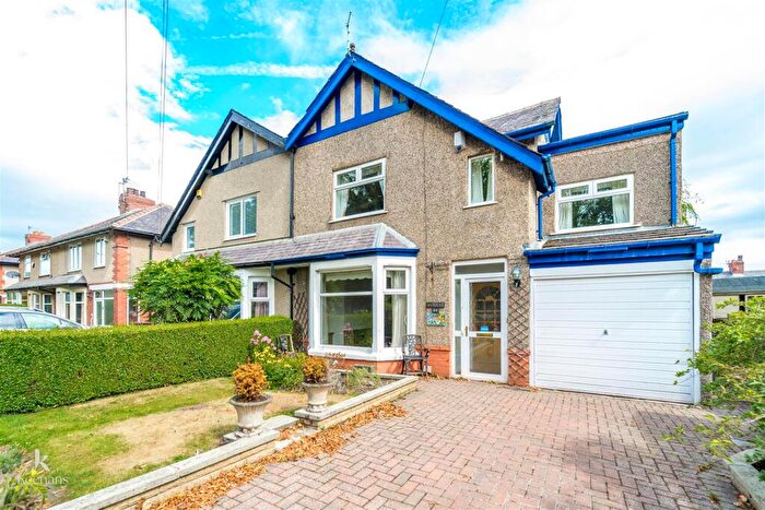 3 Bedroom Semi-Detached House For Sale In Kiddrow Lane, Burnley, BB12