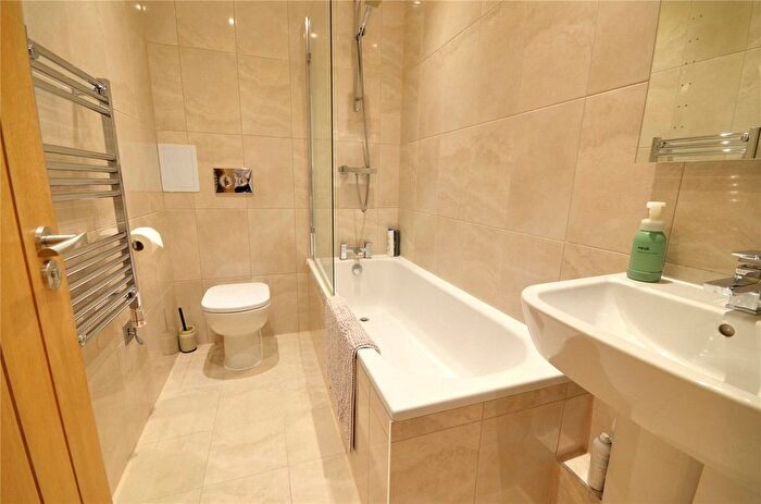 1 Bedroom Flat To Rent In Christopher Road, East Grinstead, West Sussex, RH19