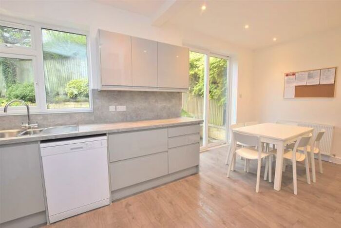 6 Bedroom Semi-Detached House To Rent In Georgian View, Bath, BA2