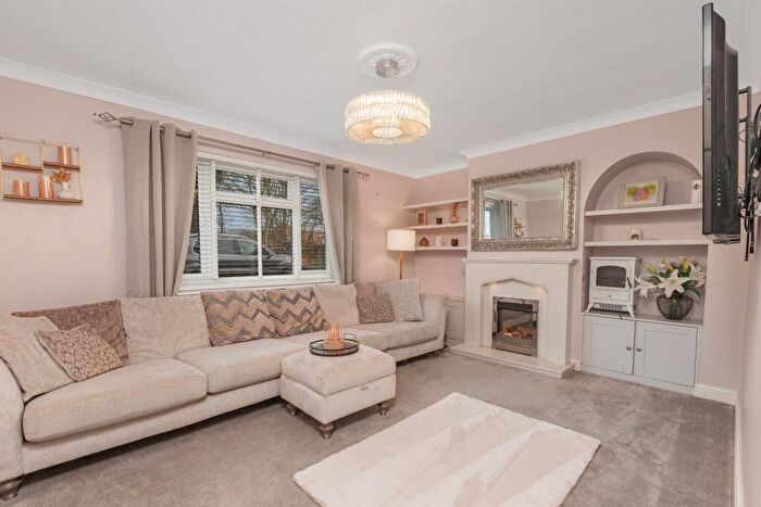 3 Bedroom Detached House For Sale In Richmond Road, Catterick Garrison, DL9