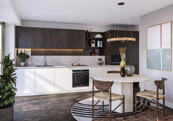 1 Bedroom Flat For Sale In Queens Cross, Royal Docks, E16