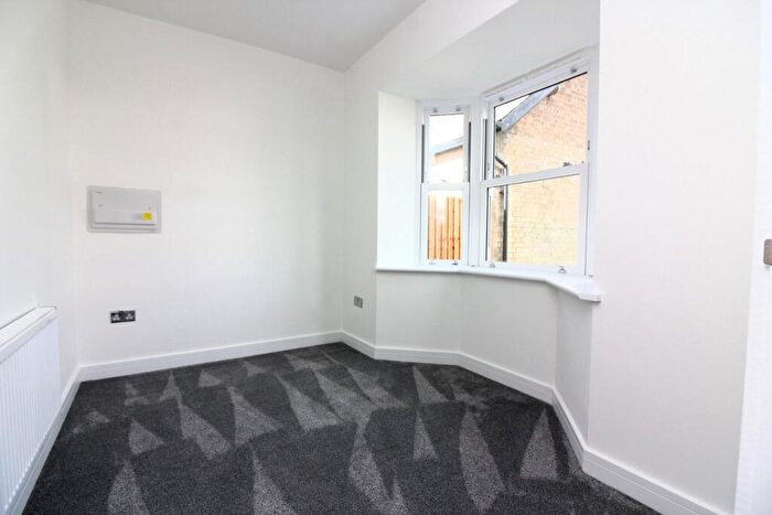 3 Bedroom Detached House For Sale In Regent Street, Stotfold, Hitchin, SG5